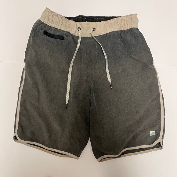 Vuori Banks Short V330 Gray 9” 4-Way Stretch Athletic Shorts Small Athleisure - Picture 4 of 10